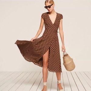 Reformation au lait cappuccino dot carina wrap